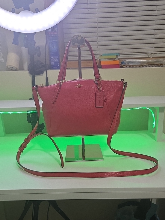 Coach Handbags - Coach Kelsey Fushia Pebbled Leather Crossbody Satchel